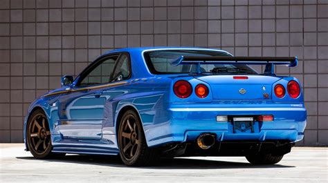 r34